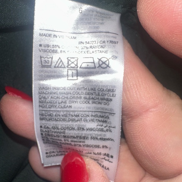 NWT Old Navy Dark Forest Green Pixie Pants - Picture 6 of 7